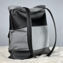 Last inn bildet i Galleri-visningsprogrammet, Strikkeveske