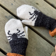 Last inn bildet i Galleri-visningsprogrammet, The Little Ones Mittens 🇳🇴🇸🇪🇩🇰