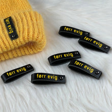 Last inn bildet i Galleri-visningsprogrammet, Førr Evig skinntag