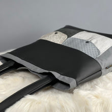 Last inn bildet i Galleri-visningsprogrammet, Strikkeveske
