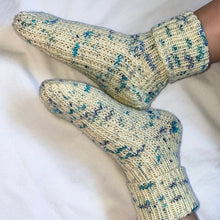 Last inn bildet i Galleri-visningsprogrammet, Alberta sockan (version för tunnare garn - baby och barn) - svensk stickbeskrivning PDF
